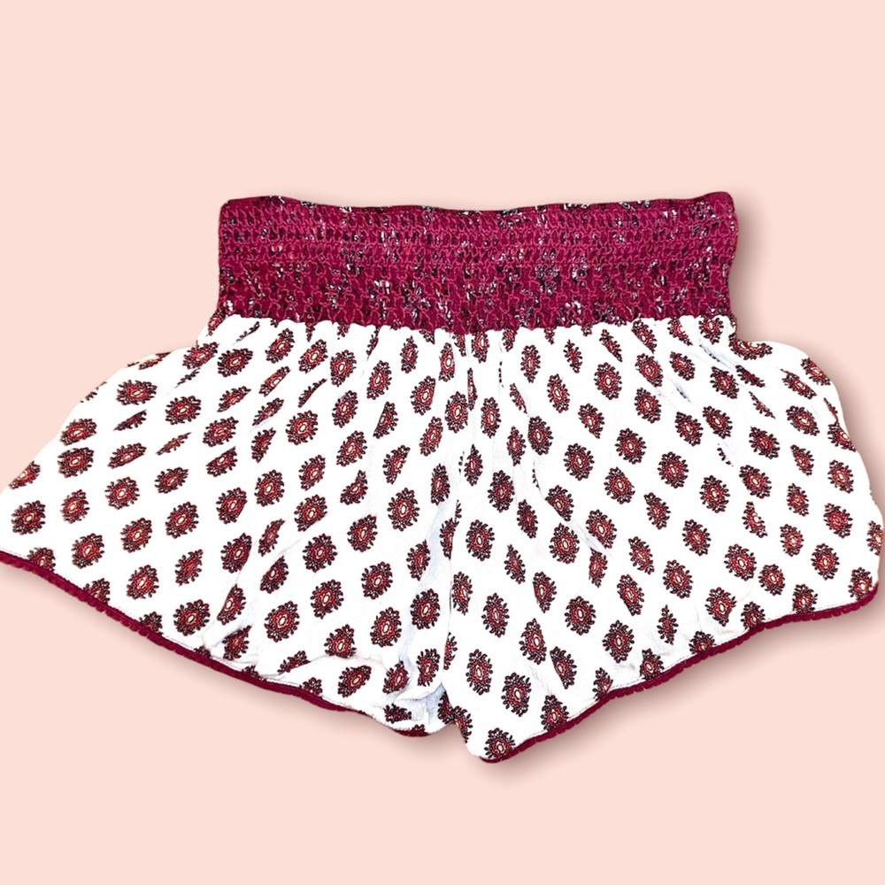 Altar’d state Boho shorts, rayon, elastic stretchy waist, super cute, size small - Picture 2 of 4